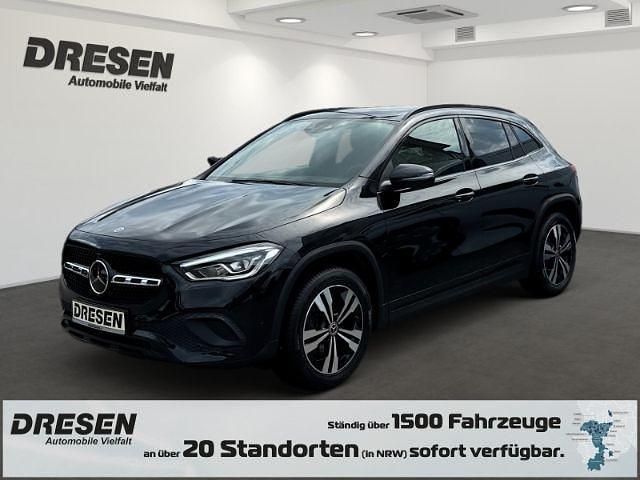 Schwarz Gebraucht 2022 Mercedes GLA200 Progressive SUV | 34.550 € (Fairer Preis) - Bild 1/4