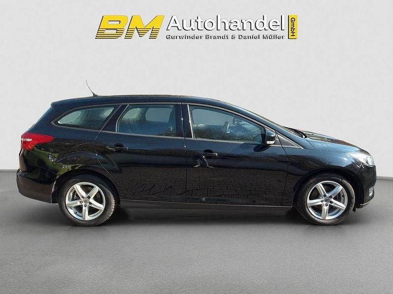 Usata Ford Focus 125 CV (91 kW) 2015 Nero Station wagon