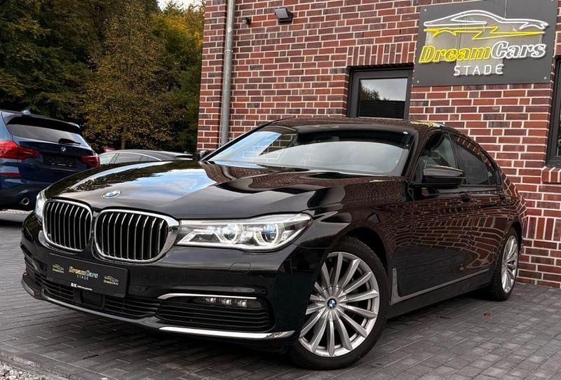 Schwarz Gebraucht 2018 BMW 730 Shadowline Limousine | 33.450 € (Superpreis) - Bild 1/4