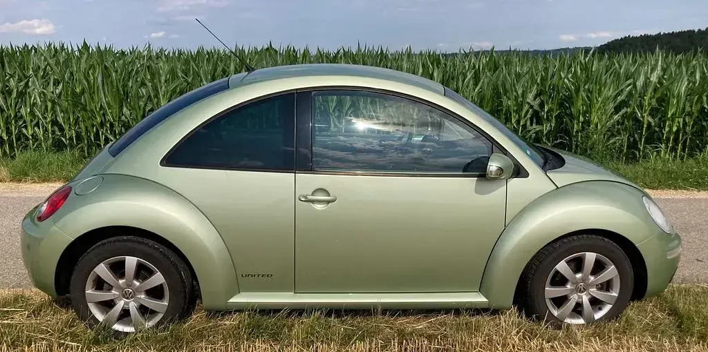 Gebraucht VW New Beetle United 102 PS (75 kW) 2008 Grün Kleinwagen
