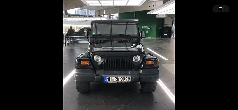 Schwarz Gebraucht 2000 Jeep Wrangler Sahara SUV | 18.500 € (Fairer Preis) - Bild 1/4