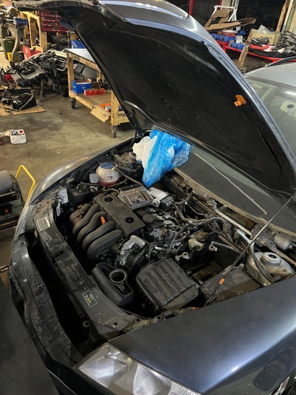 Grau Gebraucht 2005 Skoda Octavia Kombi | 500 € - Bild 1/4
