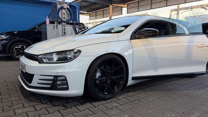 Gebraucht VW Scirocco 125 PS (91 kW) 2016 Weiß Coupé
