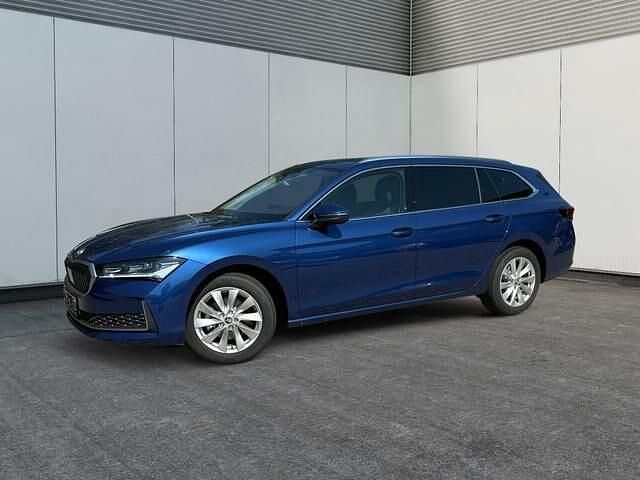 Gebraucht Skoda Superb Selection 150 PS (110 kW) 2024 Atlantikblau metallic Kombi