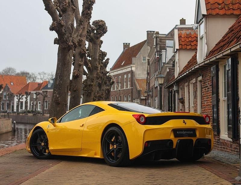 Gebraucht Ferrari 458 605 PS (444 kW) 2015 Gelb