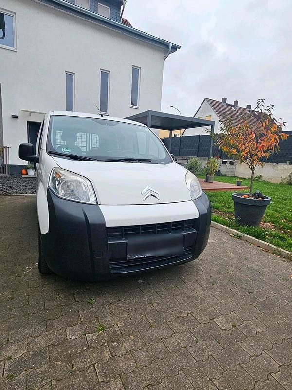 Weiß Gebraucht 2011 Citroën Nemo Van / Kleinbus | 2.500 € - Bild 1/4