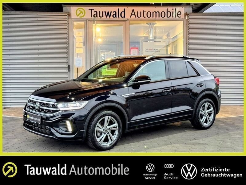 Schwarz (deep black perleffekt) Gebraucht 2024 VW T-Roc R-line SUV | 29.430 € (Guter Preis) - Bild 1/4