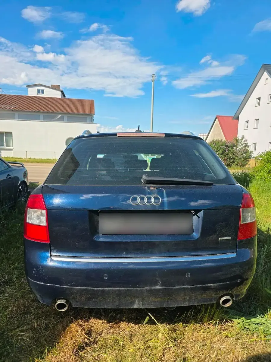 Gebraucht Audi A4 163 PS (119 kW) 2004 Blau Kombi