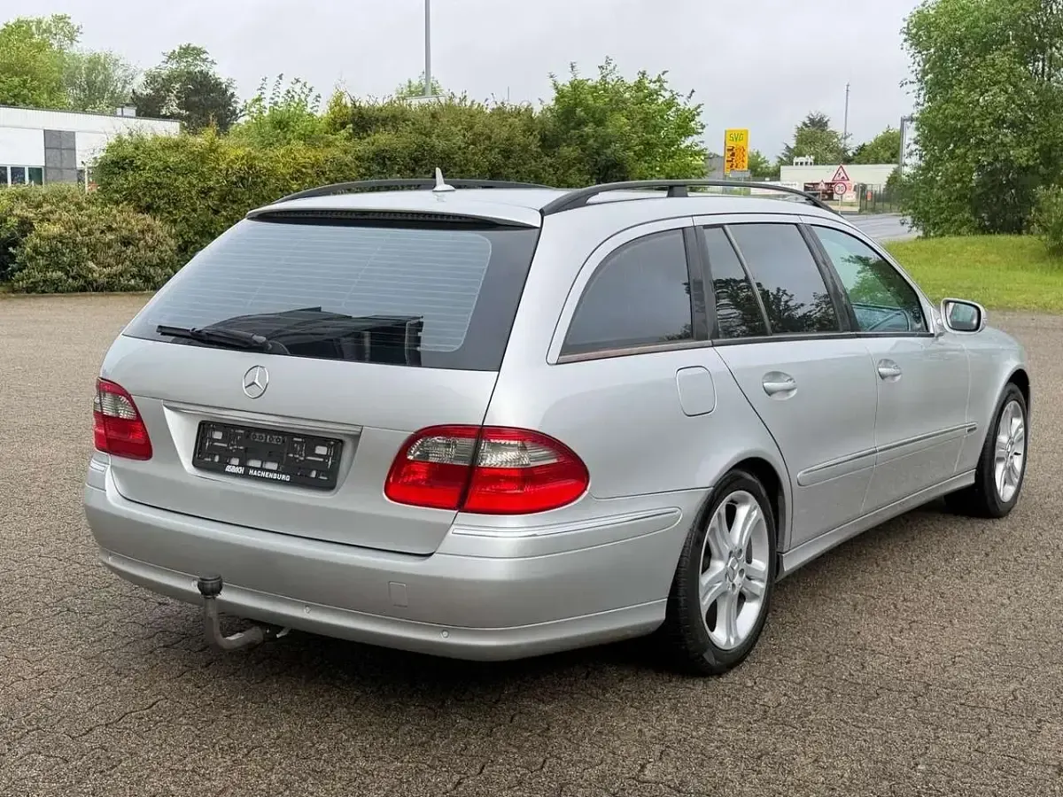 Gebraucht Mercedes E200 184 PS (135 kW) 2007 Silber Kombi