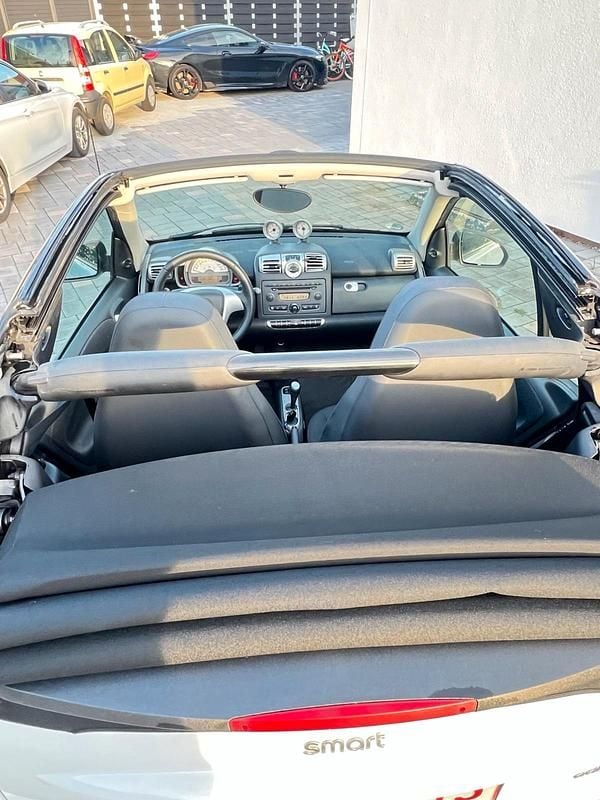 Gebraucht Smart ForTwo Cabrio 45 PS (33 kW) 2008 Weiß Cabrio