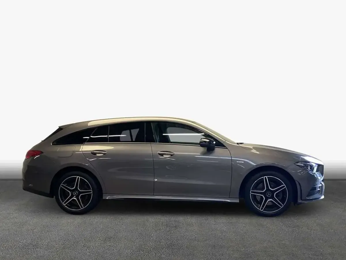 Gebraucht Mercedes CLA250 160 PS (117 kW) 2022 Mountaingrau metallic Coupé