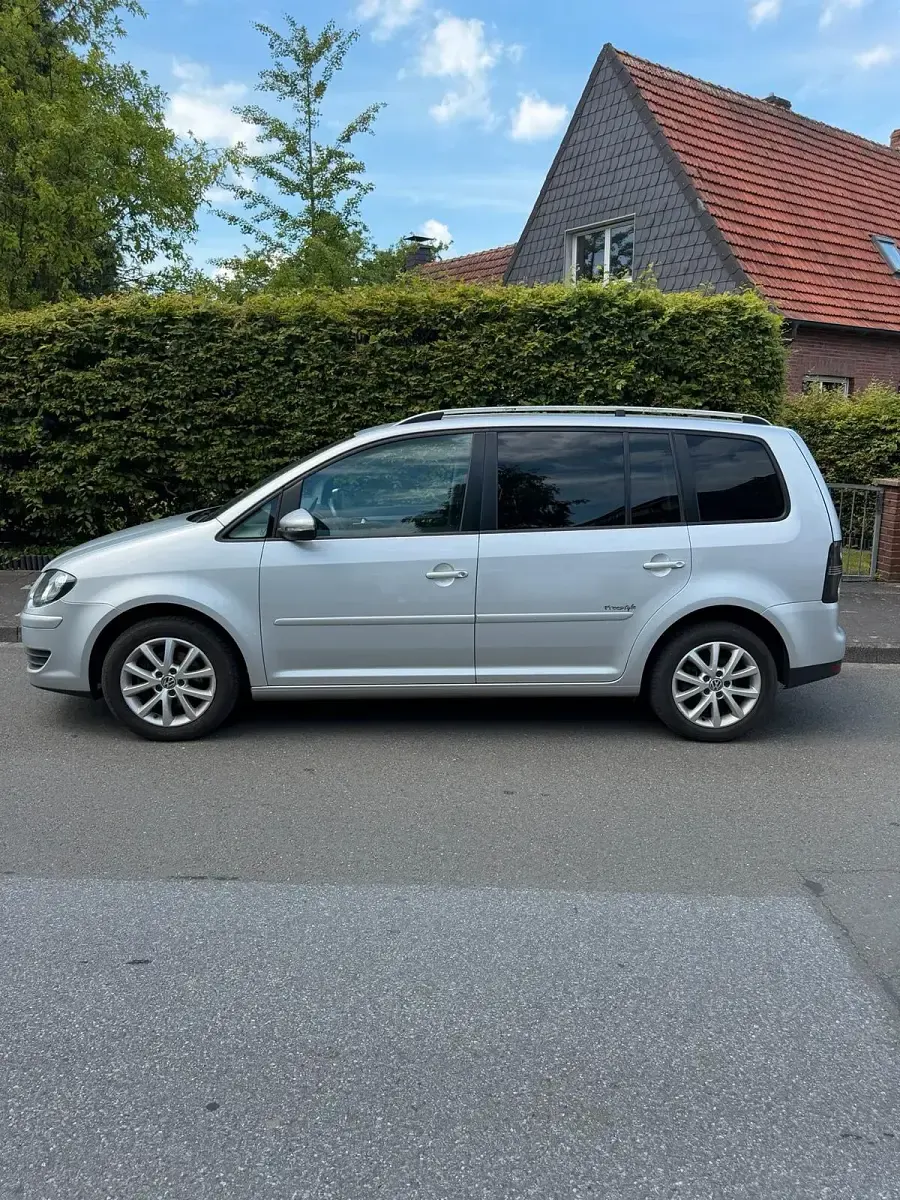 Gebraucht VW Touran 143 PS (105 kW) 2010 Grau Van / Kleinbus