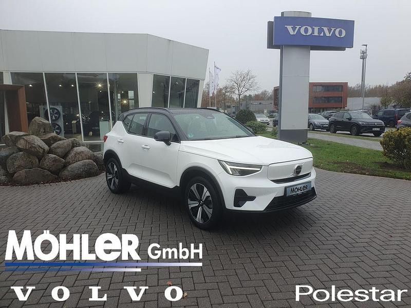 Crystal weißperleffekt Gebraucht 2022 Volvo XC40 Core SUV | 26.990 € (Superpreis) - Bild 1/4