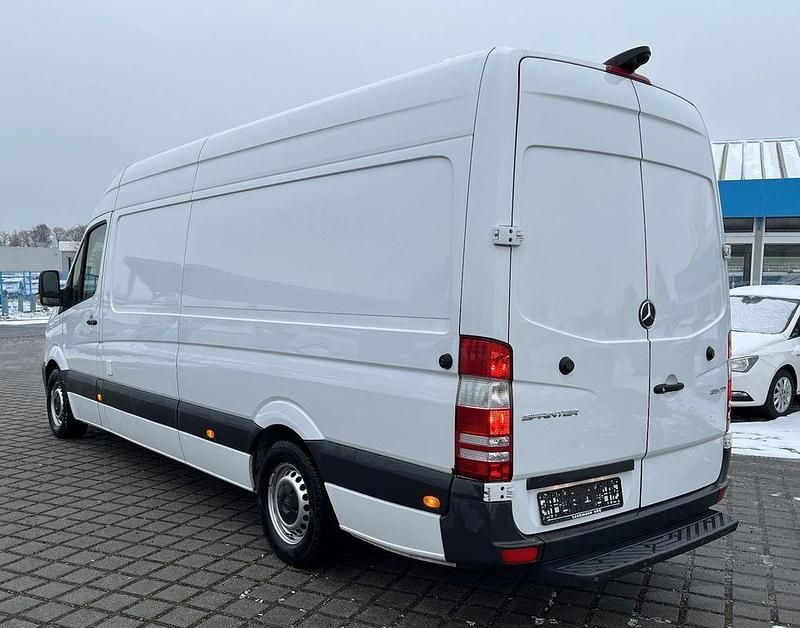 Gebraucht Mercedes Sprinter 163 PS (119 kW) 2018 Weiß Van