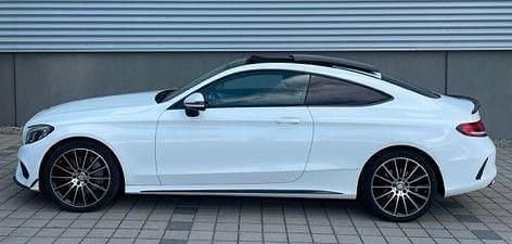 Weiß Gebraucht 2016 Mercedes C250 AMG line Coupé | 21.900 € (Fairer Preis) - Bild 1/4