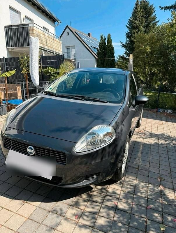 Grau Gebraucht 2008 Fiat Punto Kleinwagen | 3.500 € (Etwas zu teuer) - Bild 1/4