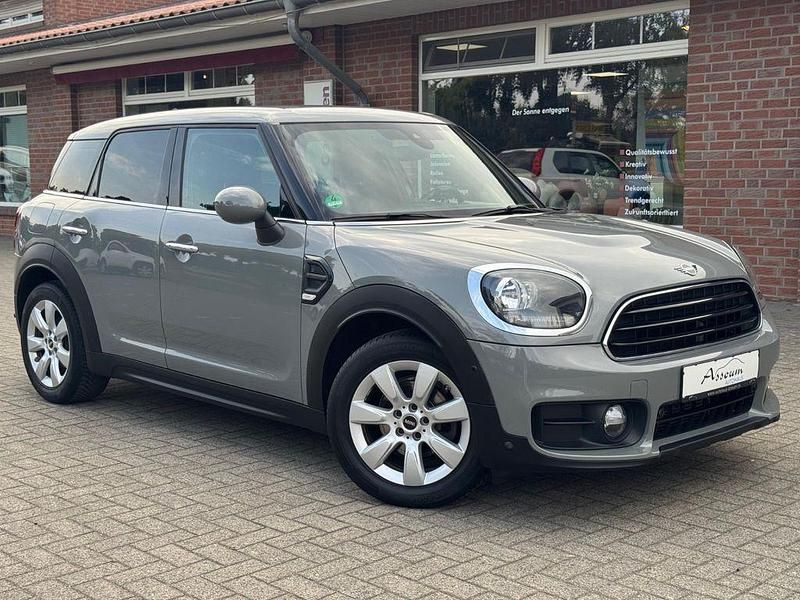 Grau Gebraucht 2019 Mini One Countryman SUV | 16.999 € (Fairer Preis) - Bild 1/4