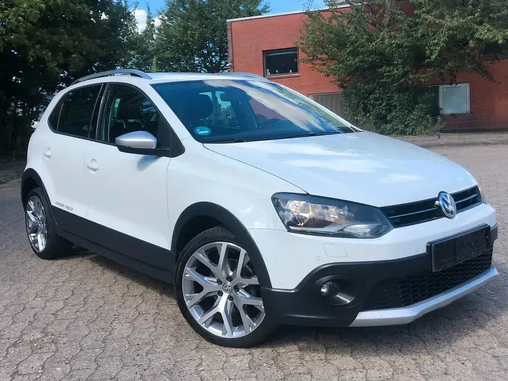 Gebraucht VW Polo Cross 90 PS (66 kW) 2017 Weiß Kleinwagen