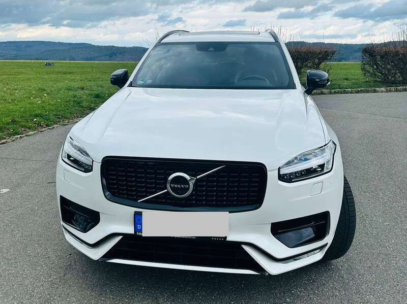 Weiß Gebraucht 2021 Volvo XC90 R-Design SUV | 46.500 € (Fairer Preis) - Bild 1/4