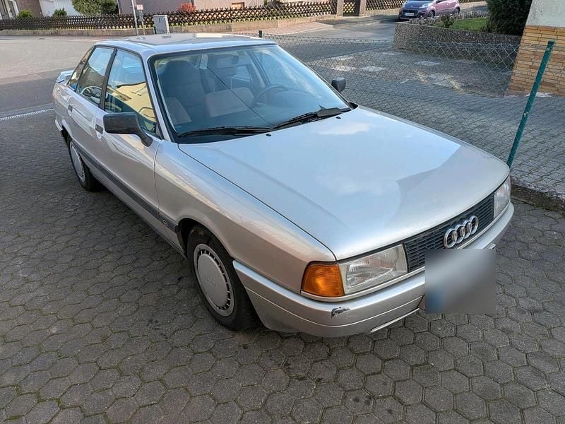 Second-hand Audi 80 90 CP (66 kW) 1987 Argintiu Berlinǎ