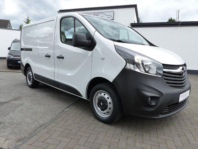 Weiß Gebraucht 2019 Opel Vivaro Van | 14.850 € (Superpreis) - Bild 1/4