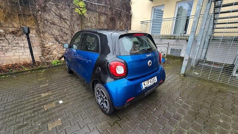 Gebraucht Smart ForFour Prime 90 PS (66 kW) 2015 Blau Kleinwagen