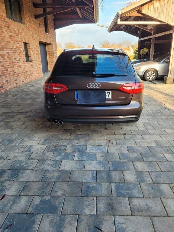 Gebraucht Audi A4 S-Line 190 PS (139 kW) 2015 Braun Kombi