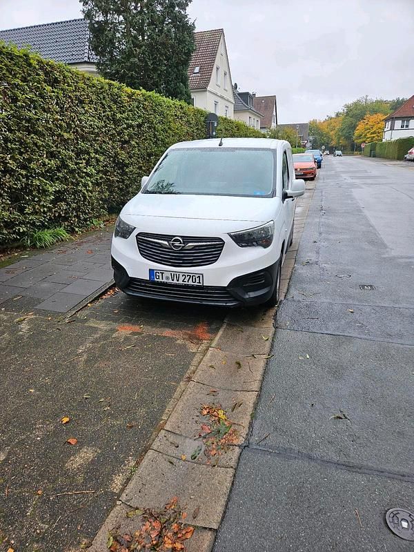 Weiß Gebraucht 2020 Opel Combo Van / Kleinbus | 12.900 € (Superpreis) - Bild 1/4