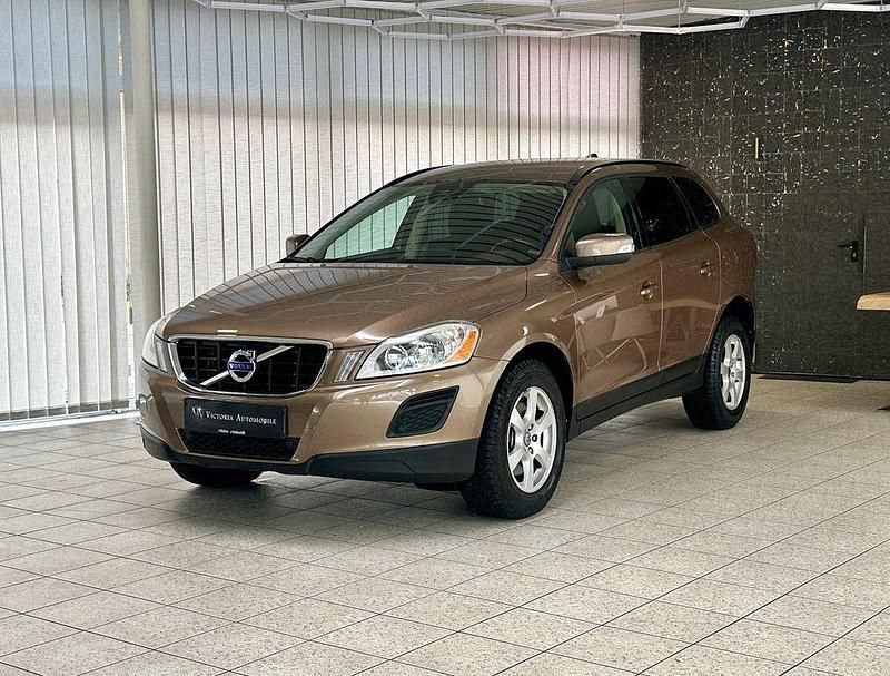 Terra bronze / Gebraucht 2013 Volvo XC60 Kinetic SUV | 12.490 € (Fairer Preis) - Bild 1/4