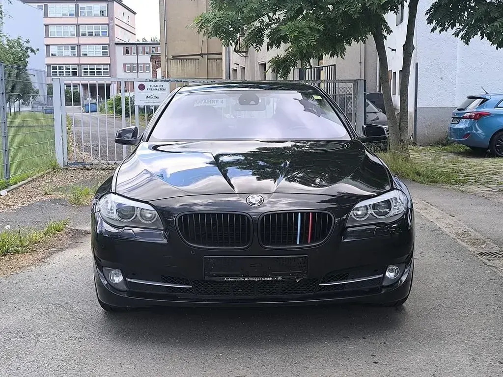 Gebraucht BMW 530 Comfort Edition 258 PS (189 kW) 2012 Schwarz Limousine
