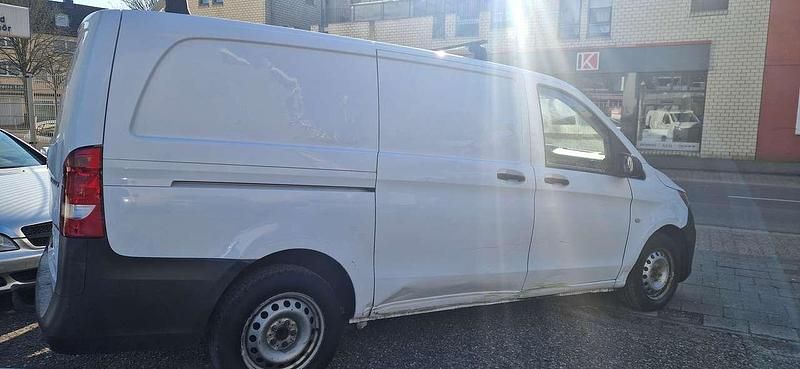 Gebraucht Mercedes Vito 88 PS (64 kW) 2015 Weiß Van