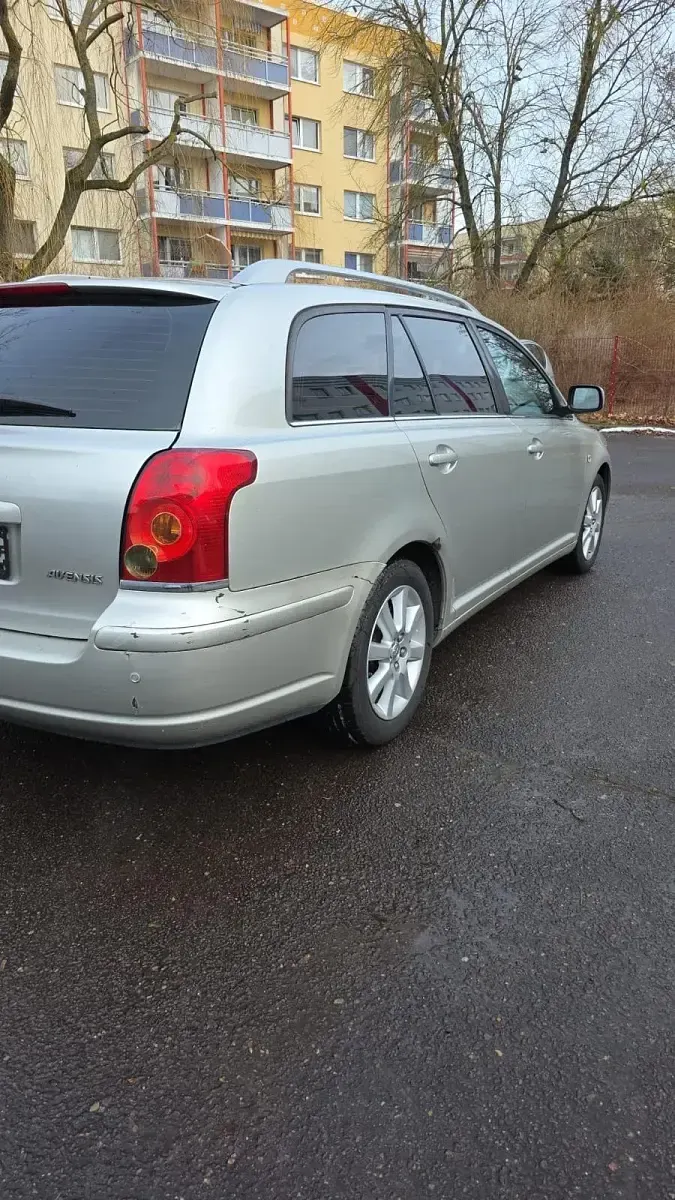 Gebraucht Toyota Avensis 130 PS (95 kW) 2005 Grau Kombi