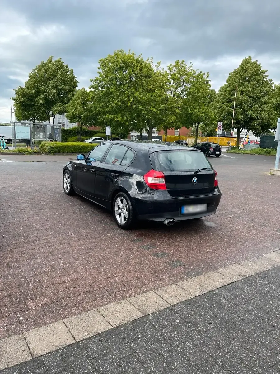 Gebraucht BMW 116 115 PS (84 kW) 2006 Schwarz Kleinwagen