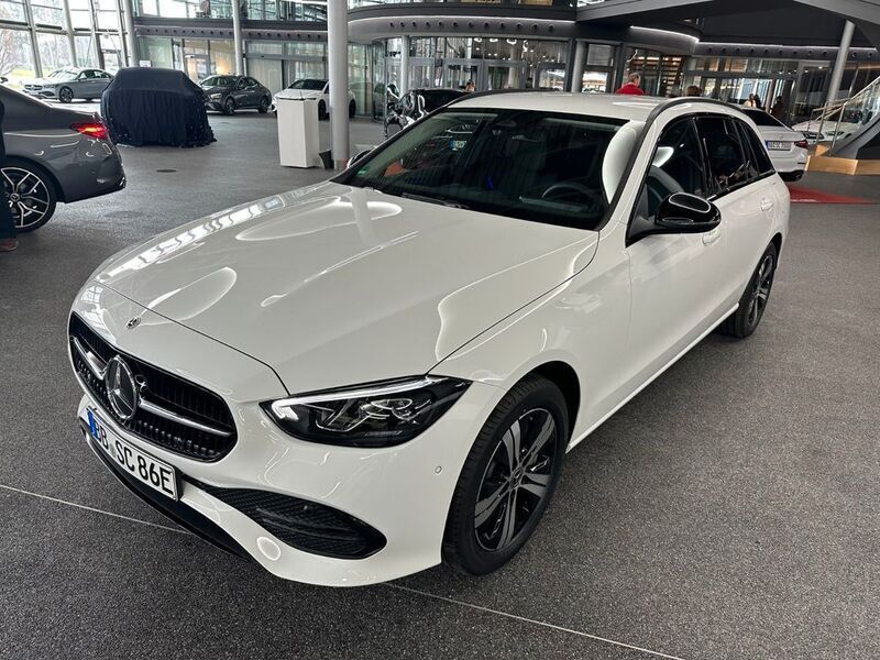 Weiß Gebraucht 2023 Mercedes C300e Business Kombi | 38.200 € (Superpreis) - Bild 1/4