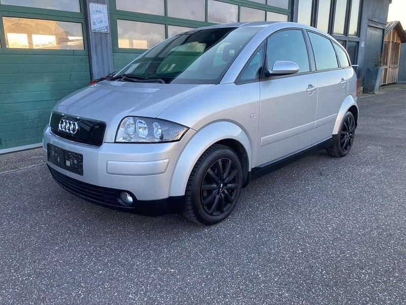 Silber Gebraucht 2001 Audi A2 Kleinwagen | 3.750 € (Fairer Preis) - Bild 1/4
