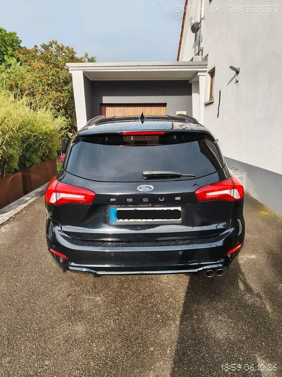 Gebraucht Ford Focus ST-Line 150 PS (110 kW) 2019 Schwarz Kombi