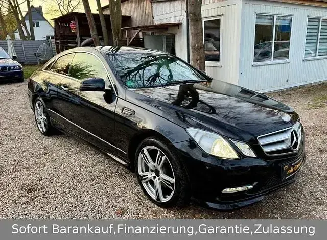 Gebraucht Mercedes E200 184 PS (135 kW) 2013 Obsidianschwarz  metalliclack (metallic) Coupé