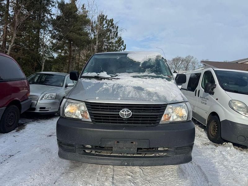 Gebraucht Toyota HiAce 117 PS (86 kW) 2009 Van / Kleinbus