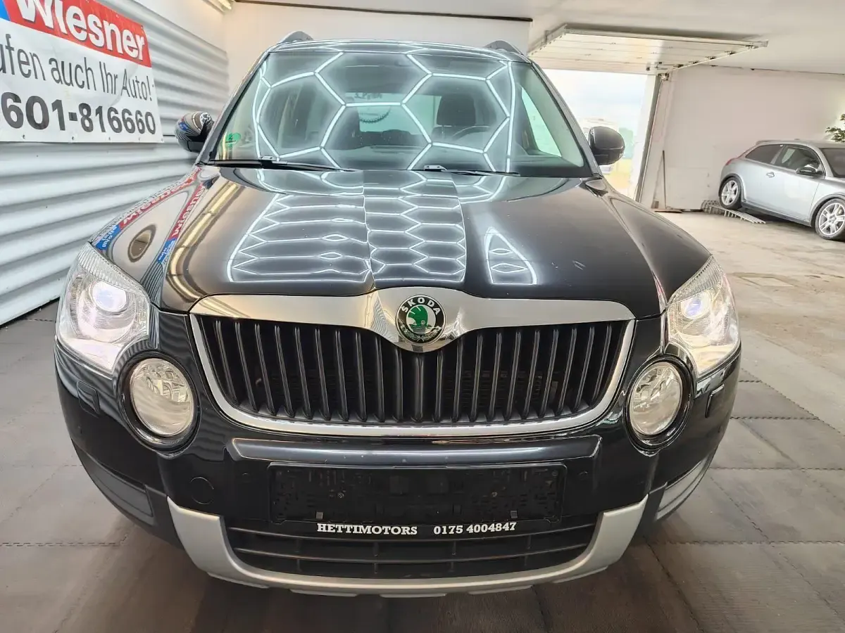 Gebraucht Skoda Yeti Plus Edition 140 PS (102 kW) 2012 Schwarz SUV