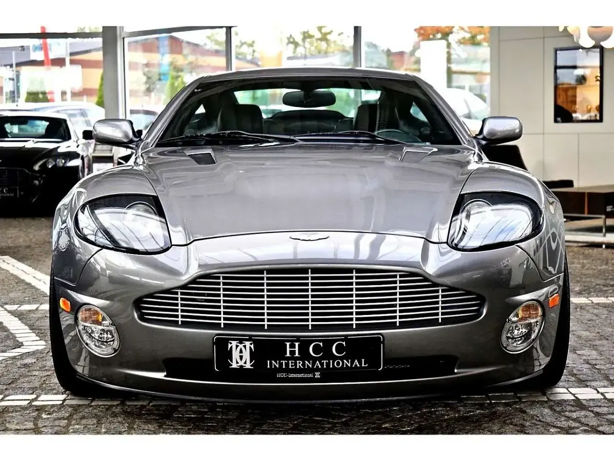 Gebraucht Aston Martin Vanquish 469 PS (344 kW) 2004 Thungsten (metallic) Coupé