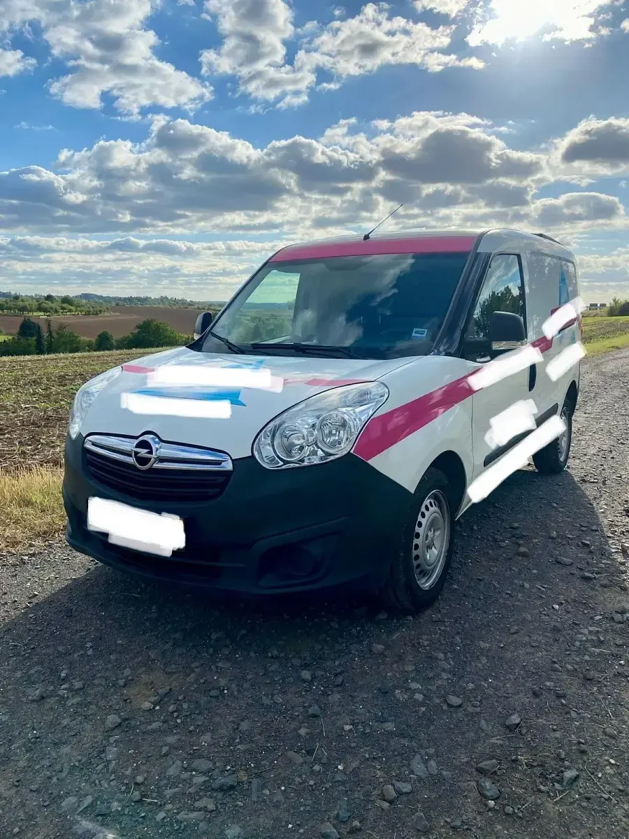 Gebraucht Opel Combo 88 PS (64 kW) 2017 Weiß Van / Kleinbus
