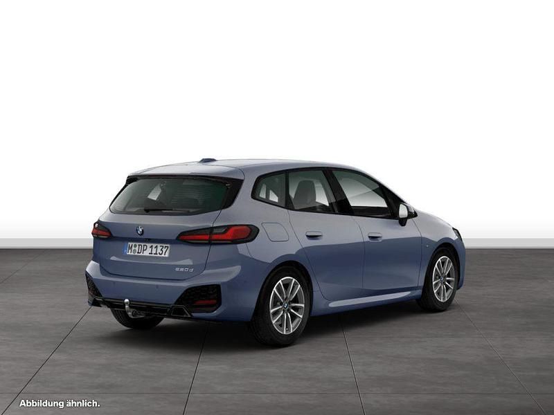 Gebraucht BMW 220 Active Tourer Comfort Edition 150 PS (110 kW) 2025 Van / Kleinbus