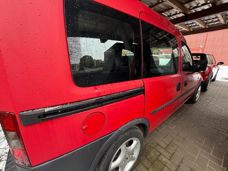 Gebraucht Opel Combo 71 PS (52 kW) 2005 Rot Van / Kleinbus