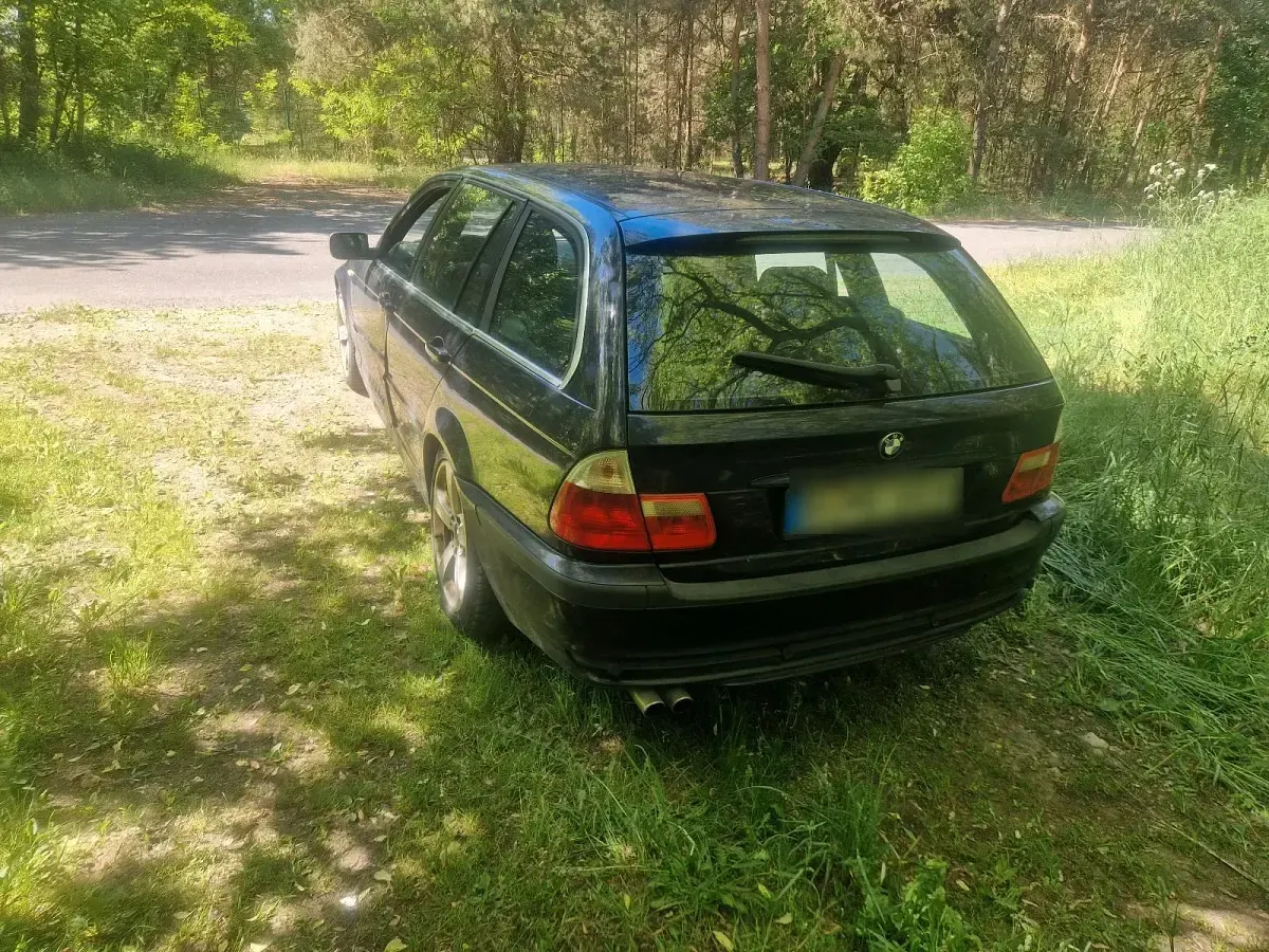 Gebraucht BMW 320 170 PS (125 kW) 2005 Blau Kombi
