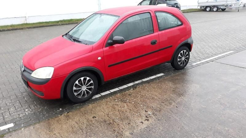 Brugt Opel Corsa 58 HK (42 kW) 2001 Rød Sedan