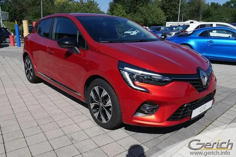 Usata Renault Clio V Evolution 101 CV (74 kW) 2023 Rosso Utilitaria