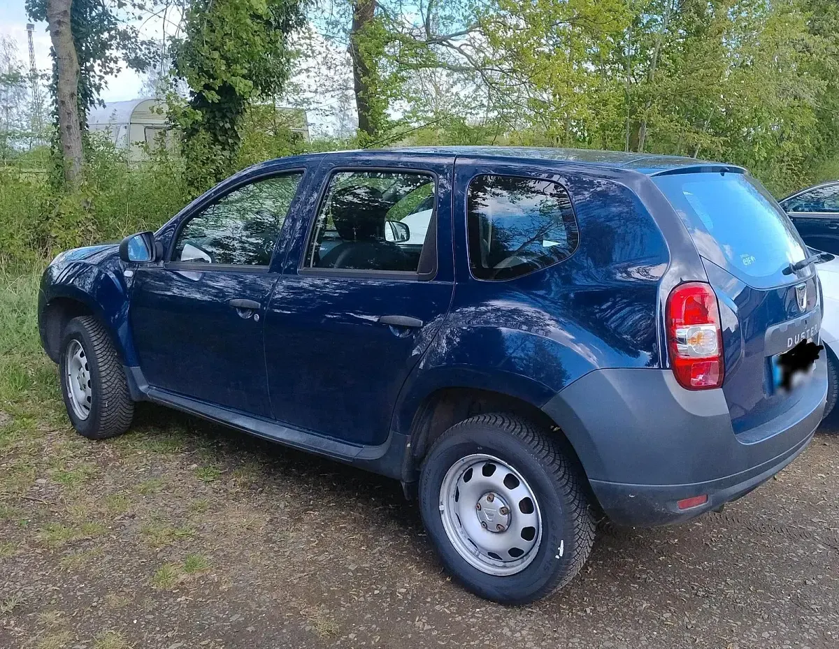 Używany Dacia Duster 114 KM (83 kW) 2016 Niebieski SUV
