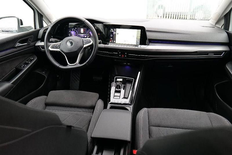 Gebraucht VW Golf VIII Style 204 PS (150 kW) 2022 Weiß Limousine