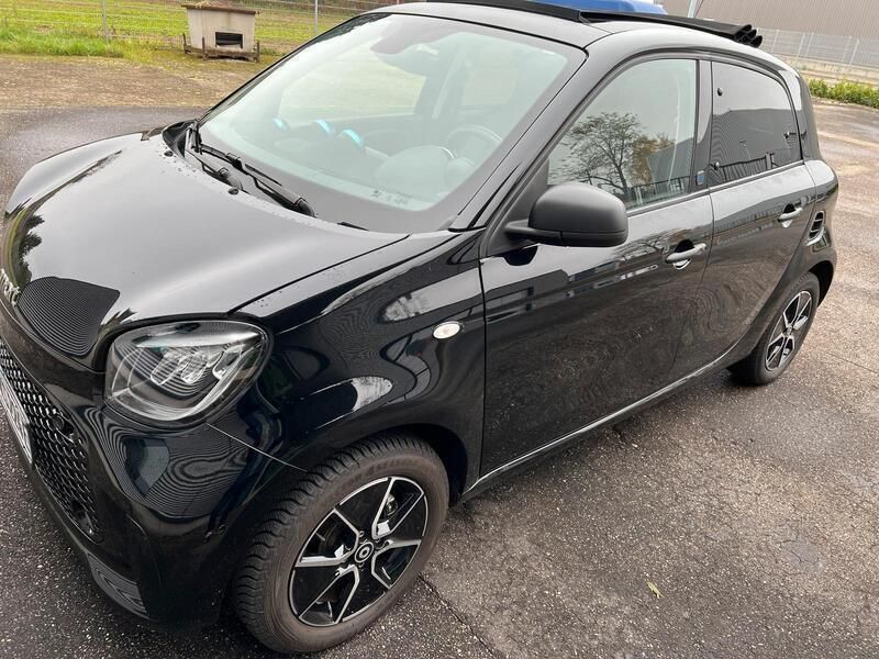 Schwarz Gebraucht 2021 Smart ForFour Electric Drive Passion Exclusive Cabrio | 11.600 € (Fairer Preis) - Bild 1/4