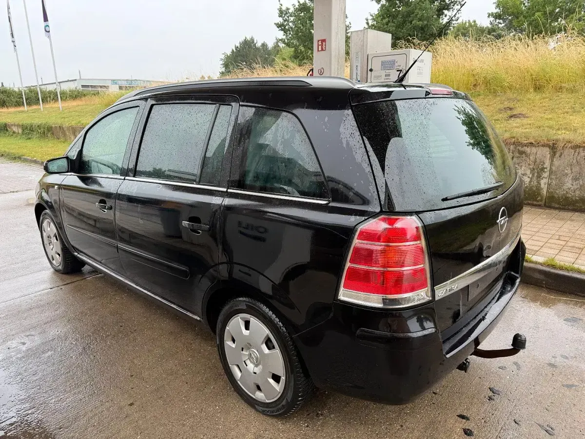Gebraucht Opel Zafira 105 PS (77 kW) 2006 Schwarz Van / Kleinbus